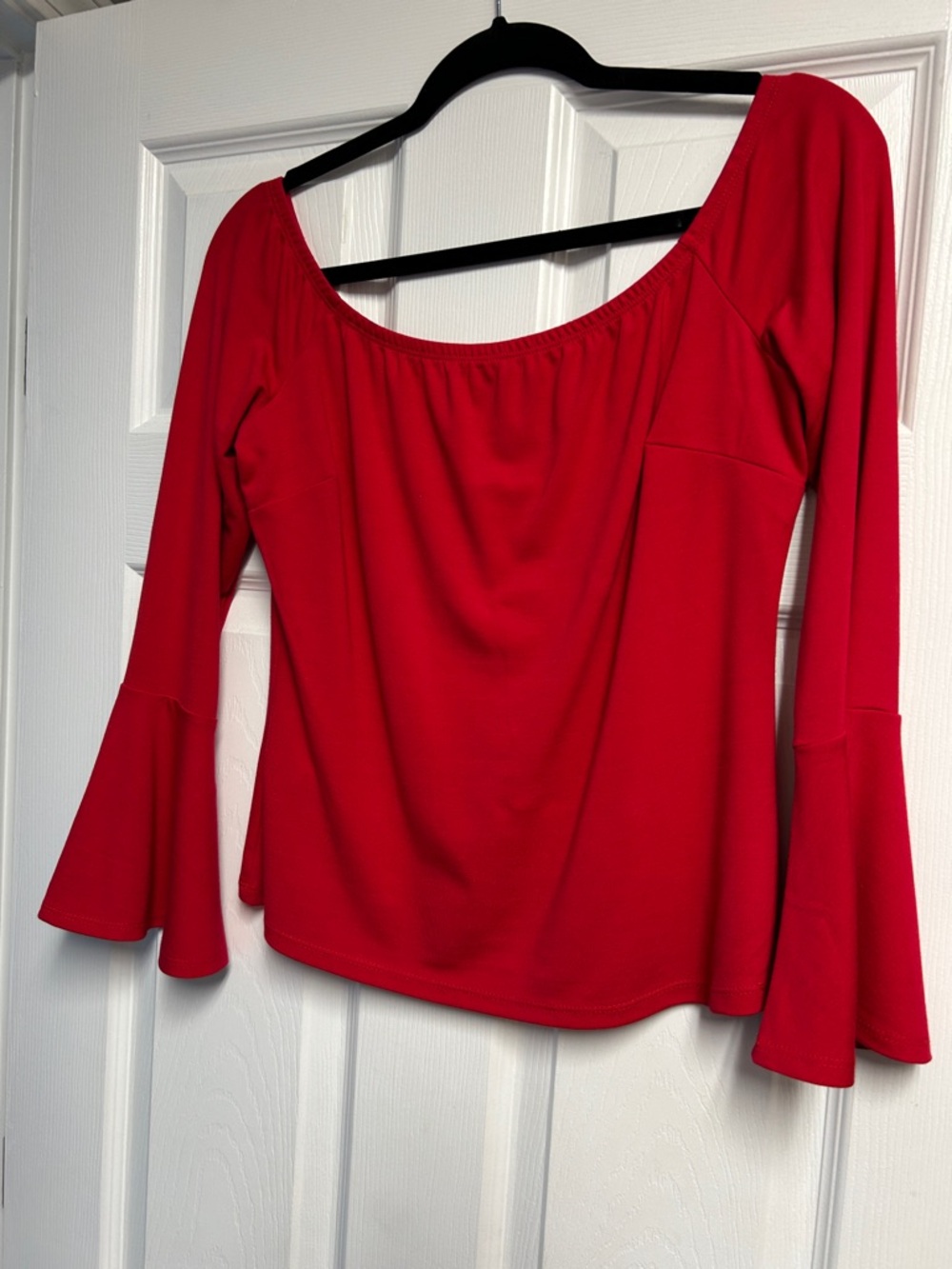 VENUS Red Scoop Neck Bell Sleeve Blouse